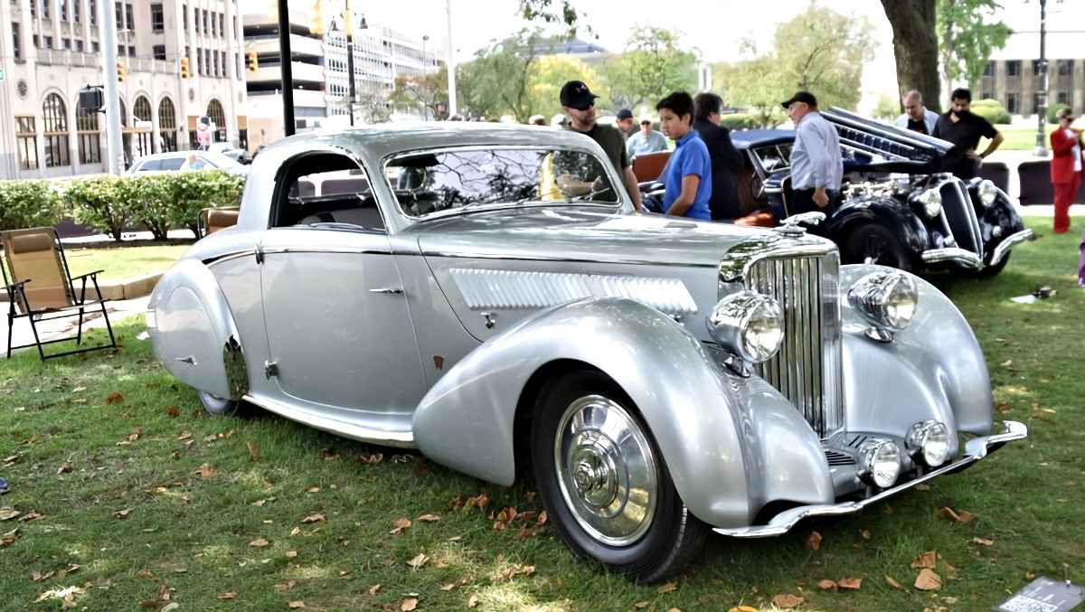 Click to Enlarge-Esc to Close myimgs/ArtDecoCars1937-60/1938 Jaguar SS.jpg